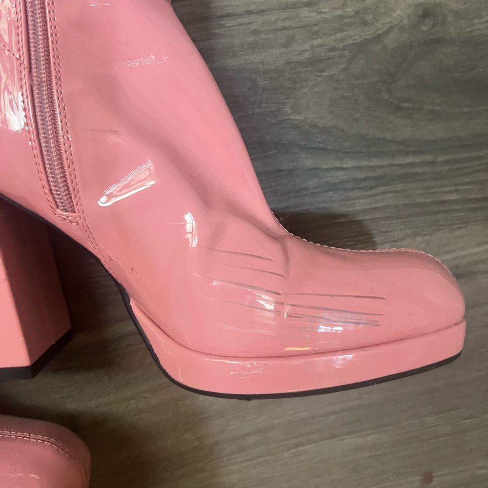 Pink booties - Picture 3 of 3